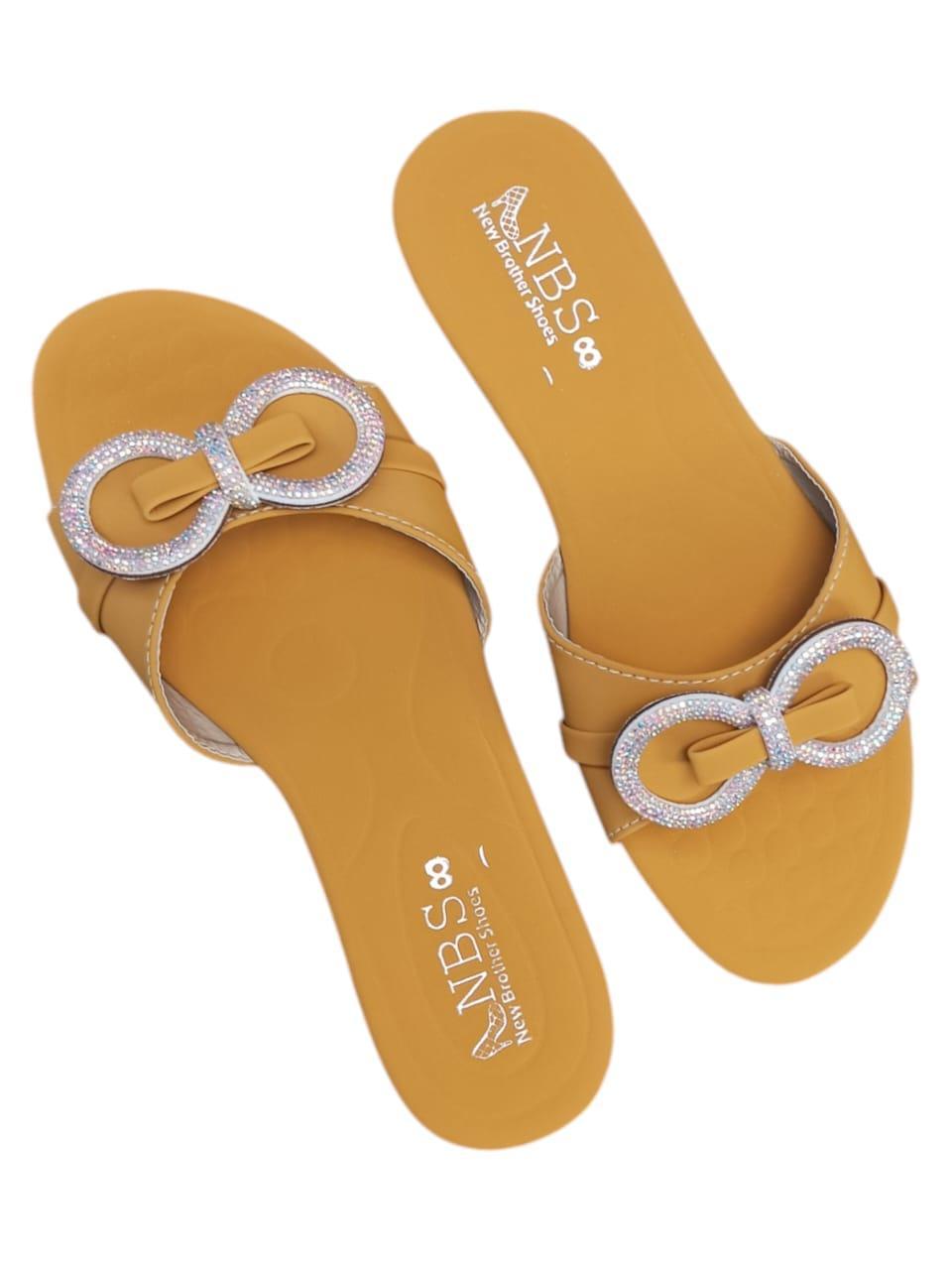 Women's Silver PVC Casual Flat Chappal